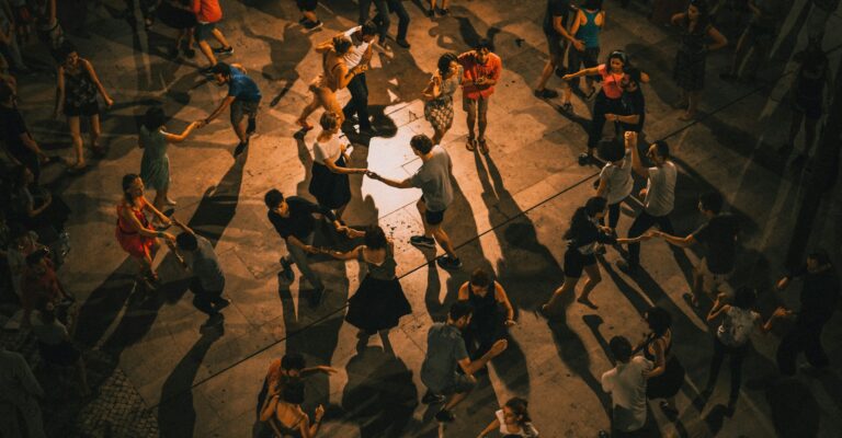 ardian-lumi-6Woj_wozqmA-unsplash